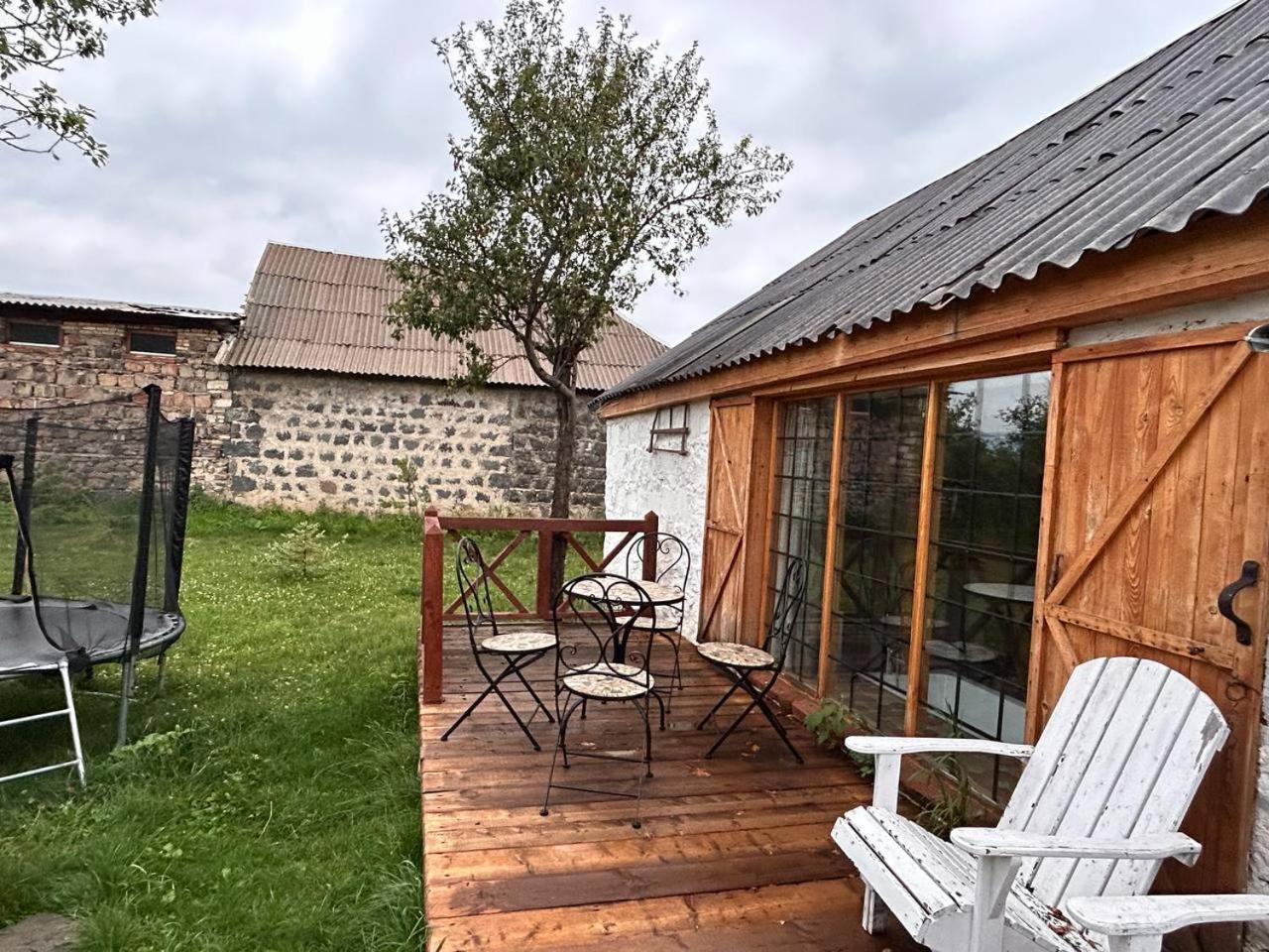 Hnameni Bovadzor Lodge Exteriör bild