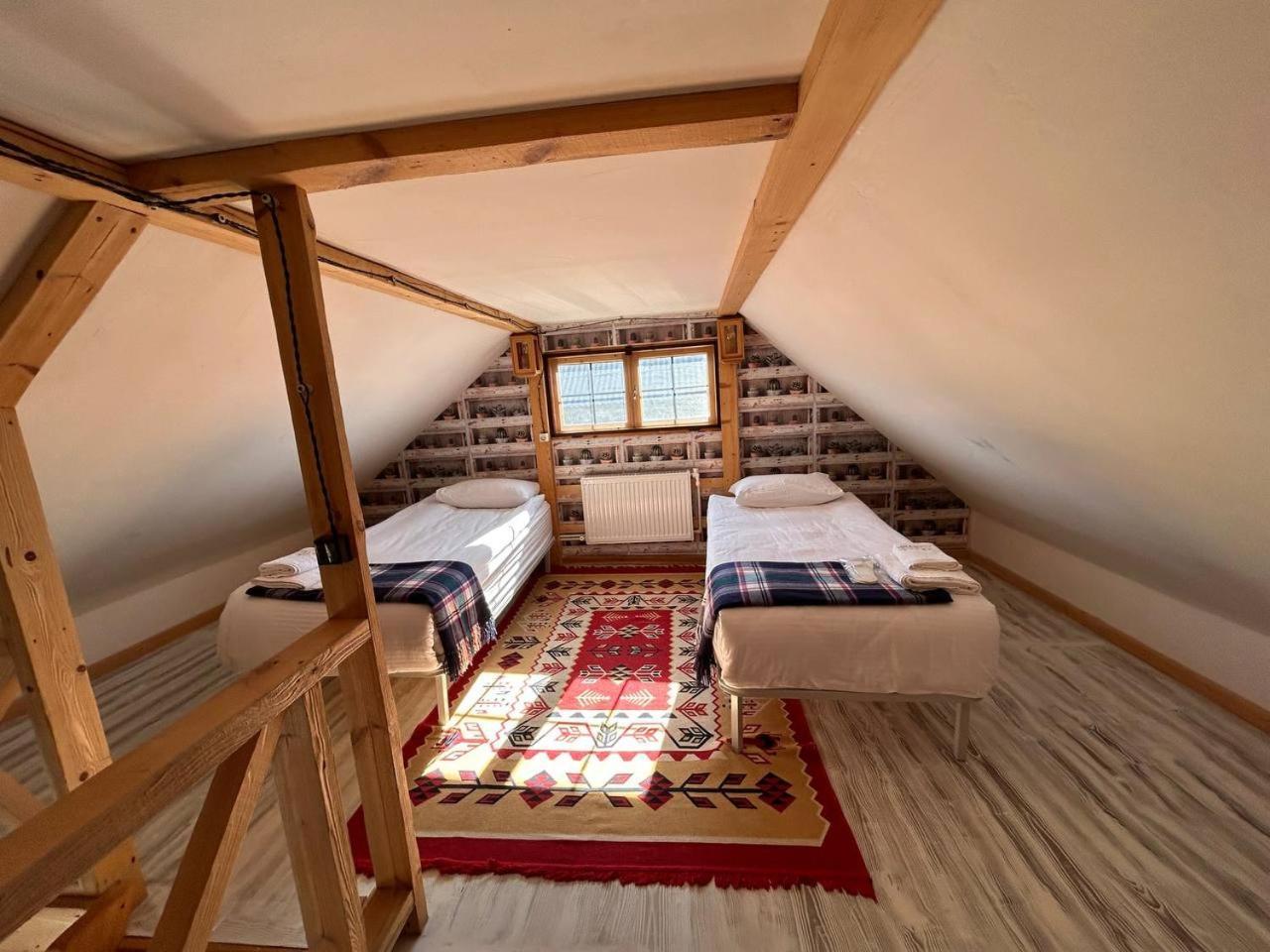 Hnameni Bovadzor Lodge Exteriör bild