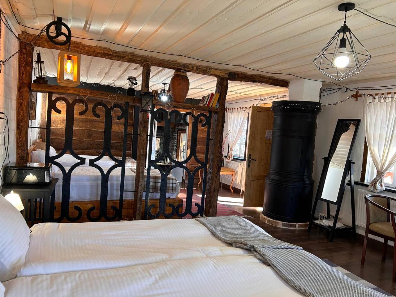 Hnameni Bovadzor Lodge Exteriör bild