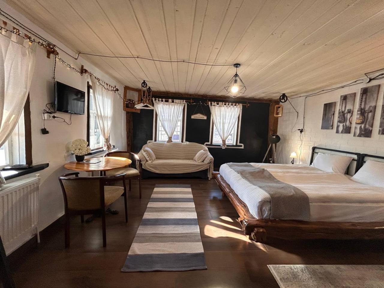 Hnameni Bovadzor Lodge Exteriör bild